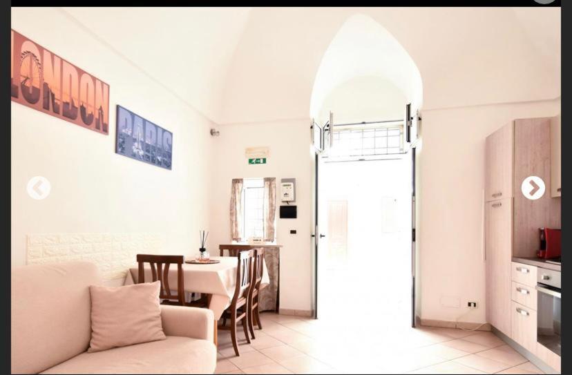 La Casa Delle Muse Appartement Ostuni Buitenkant foto